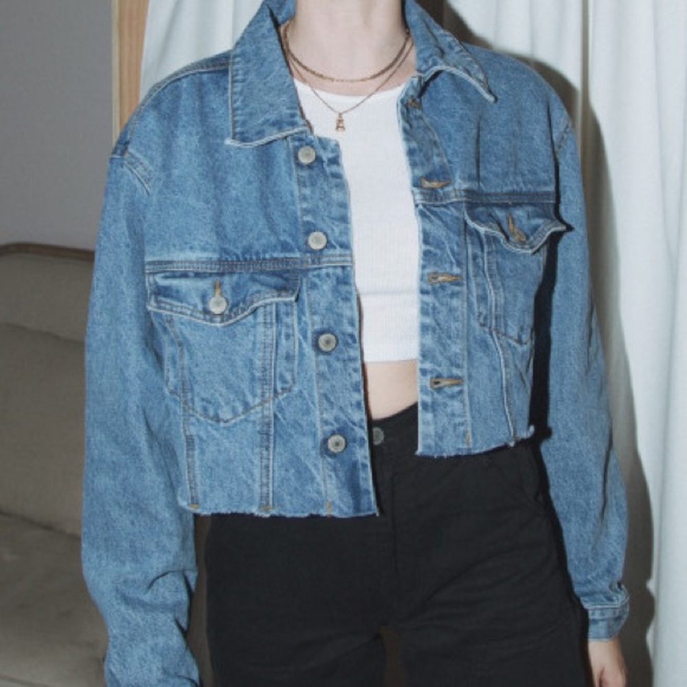Brandy Melville - Cropped Denim Jacket